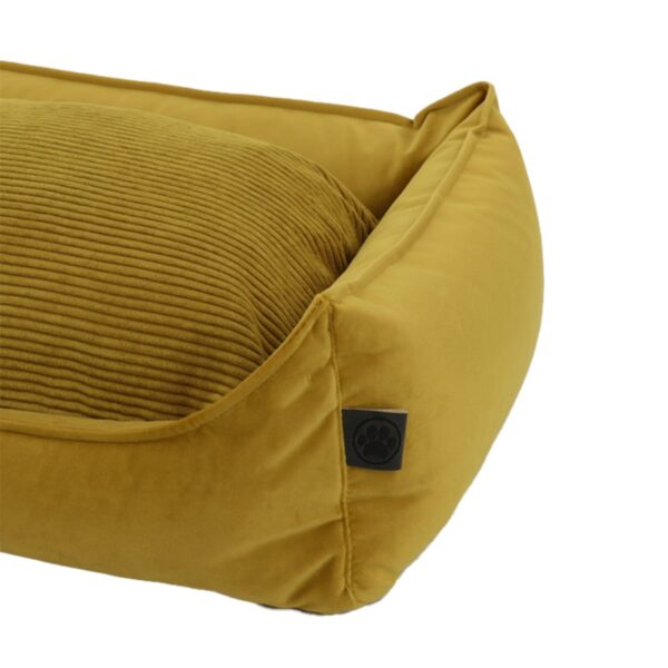 Cuccia per cani giallo ocra con cuscino reversibile in velluto a coste, angoli rifiniti con cura